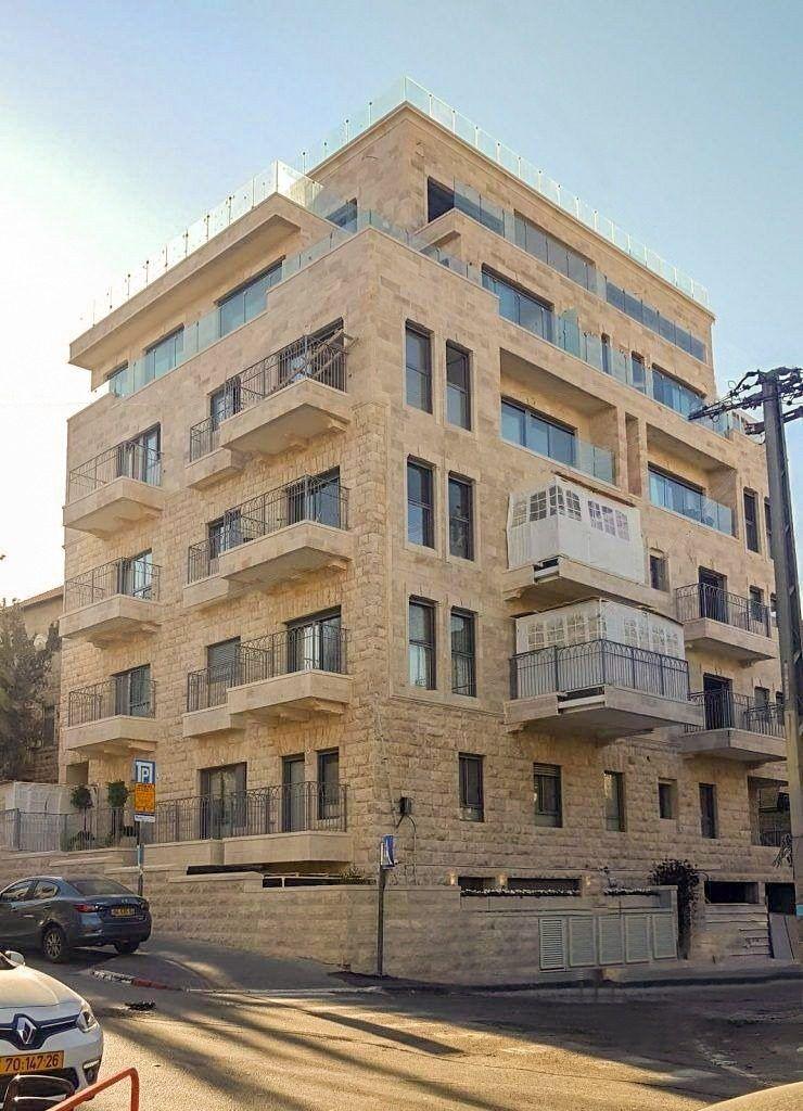 קובי תמר עבודות גמר לבניין 15 דירות יוקרה